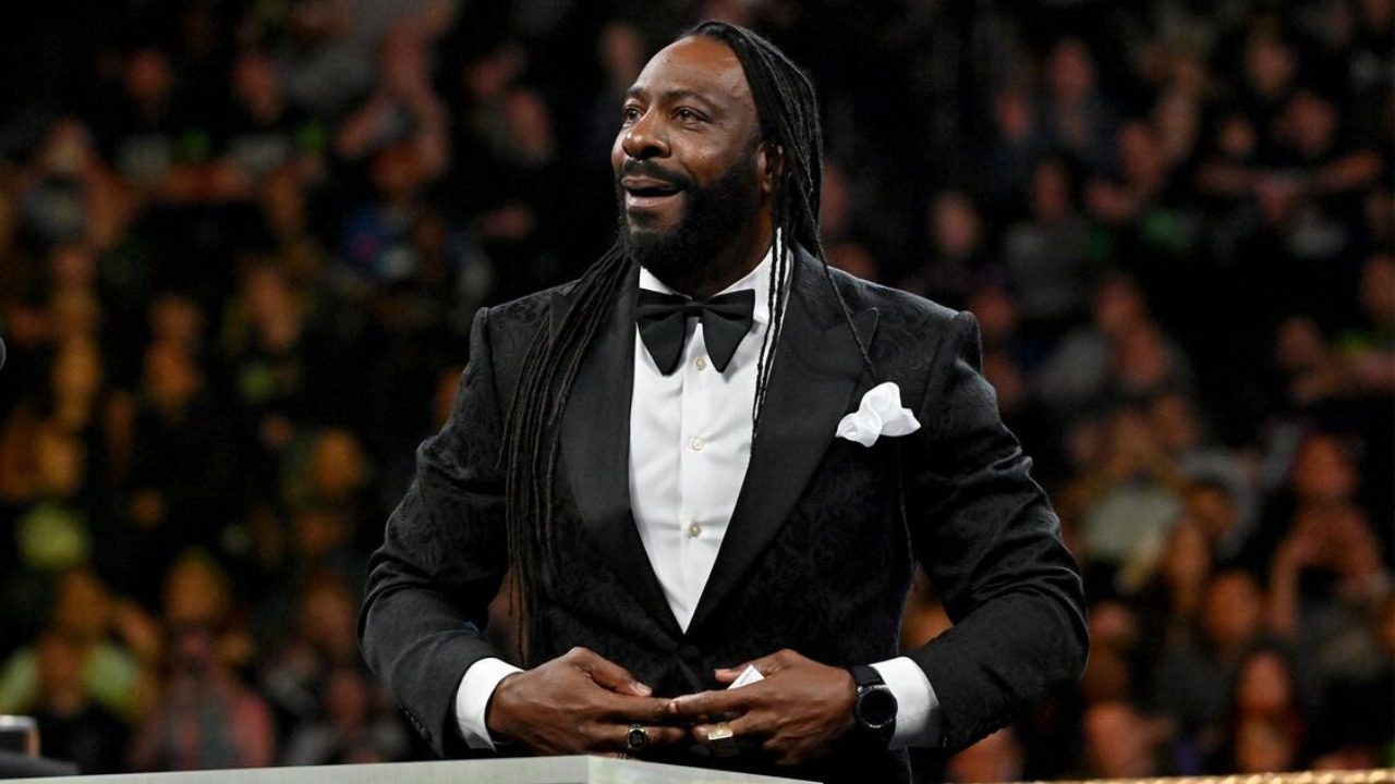 Booker T Defied WWE Locker Room Nap Warning