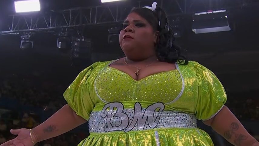 Big Mami Saves Niño Hamburguesa From Karmen Petrovic At AAA Event