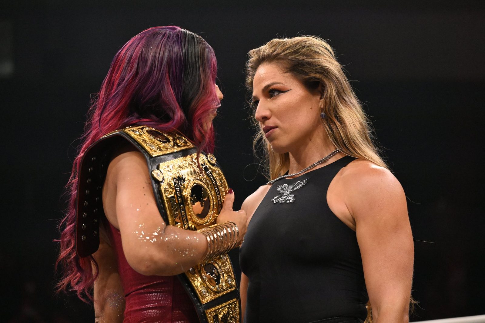 Marina Shafir reta a Mercedes Mone tras AEW Collision