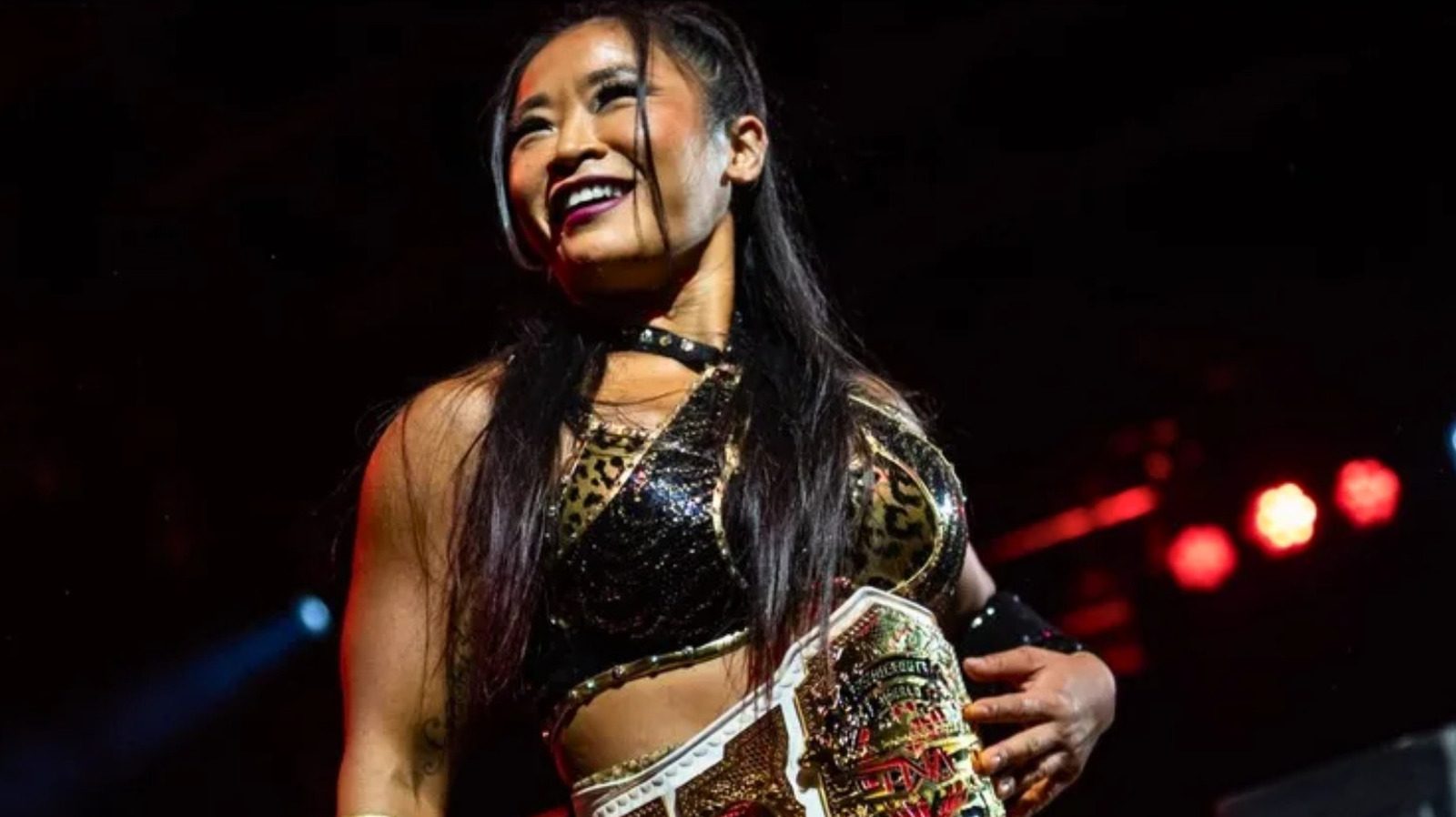 Lei Ying Lee visita a su familia en China