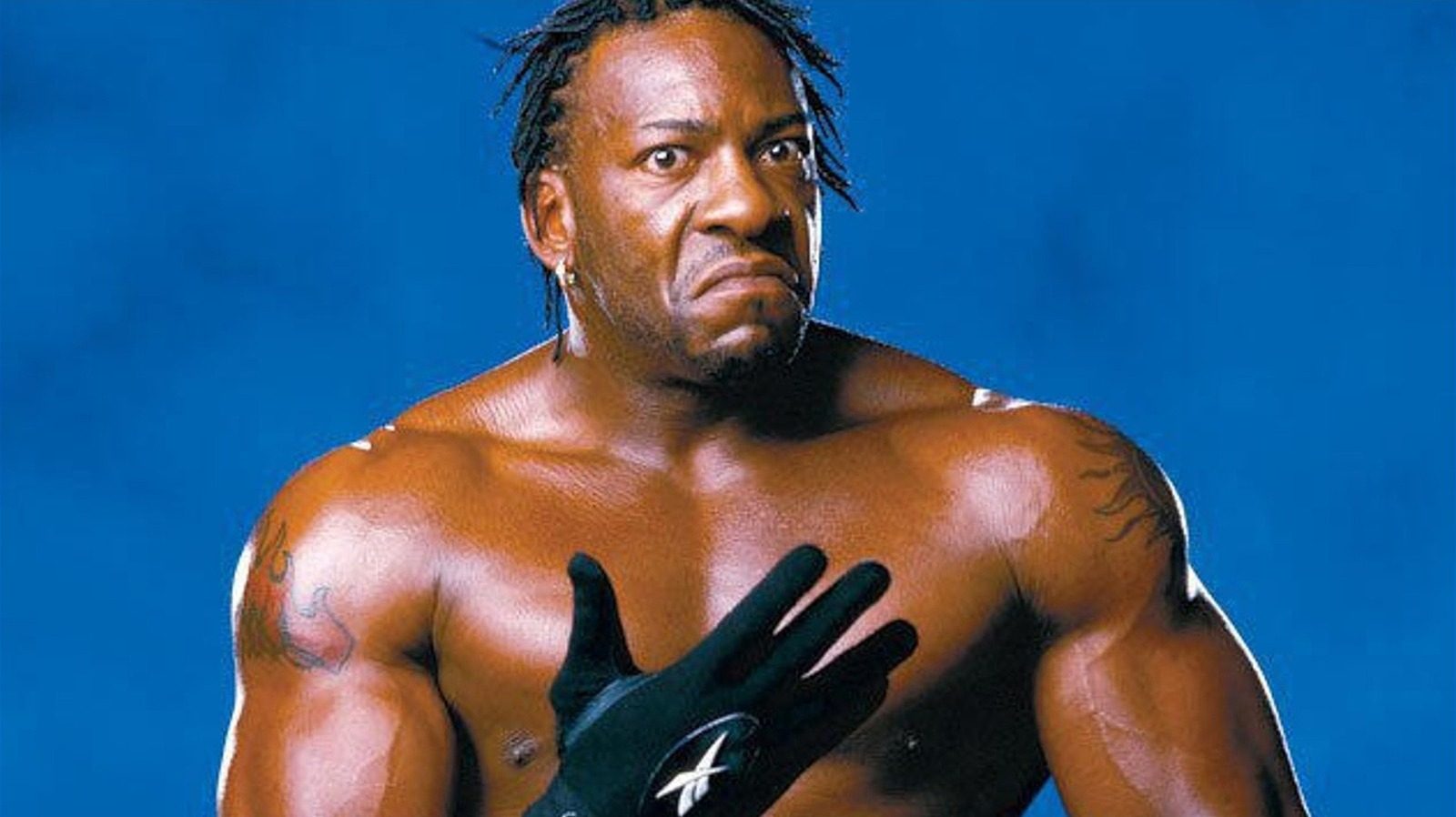 Booker T asegura que evitó problemas en el vestidor de WWE