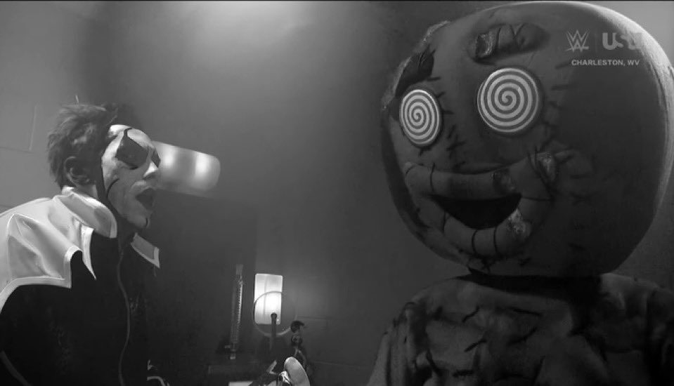 Danhausen revive al Gingerbread Man en WWE SmackDown